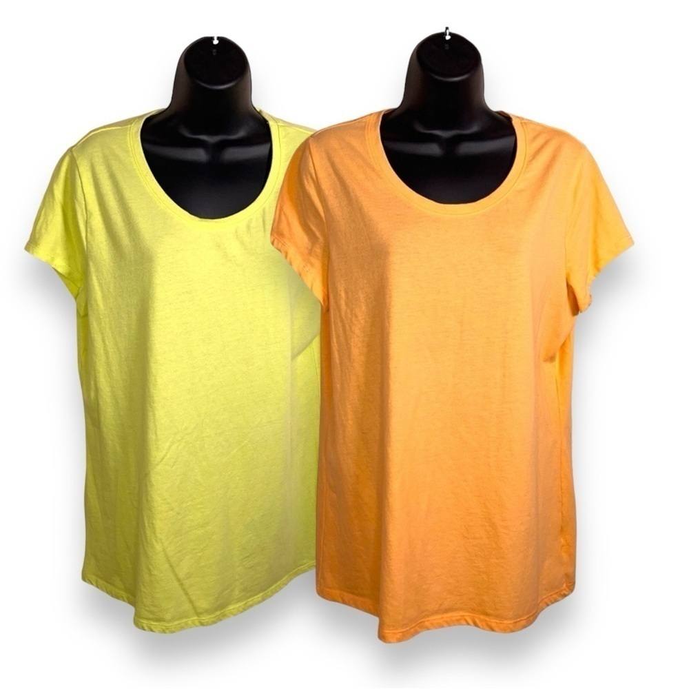SET OF TWO TEES JUNIORS 19 XXL ORANGE YELLOW VIBRANT CASUAL LIGHTWEIGHT